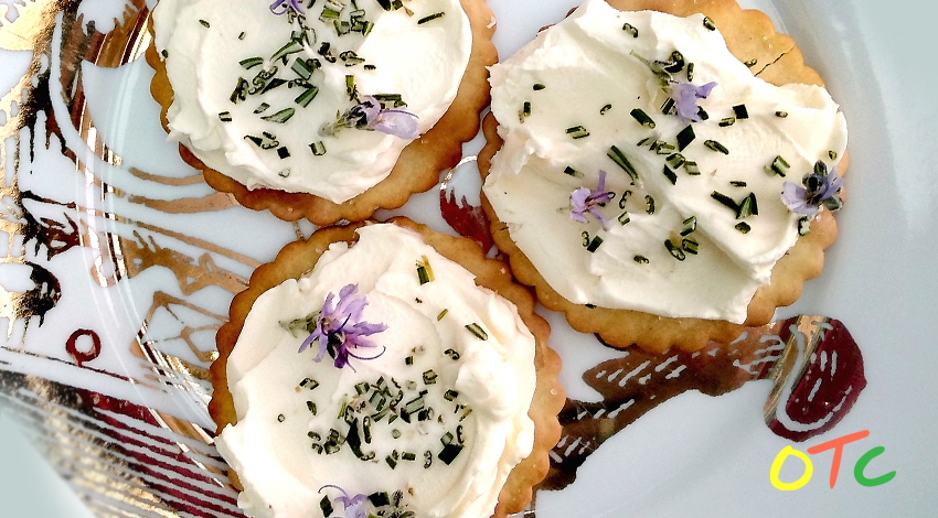 Cream Cheese and&nbsp;Flowers