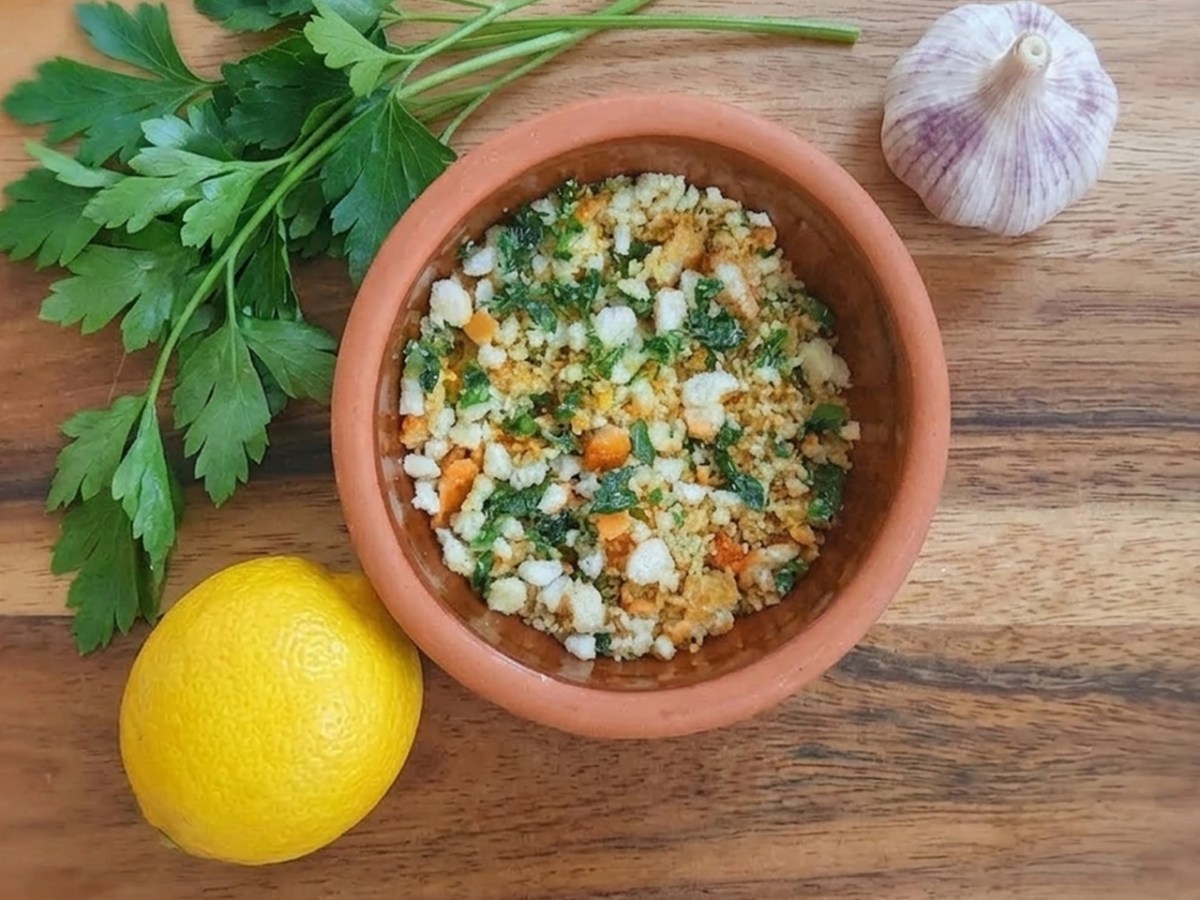 Garlic and Herb&nbsp;Breadcrumbs